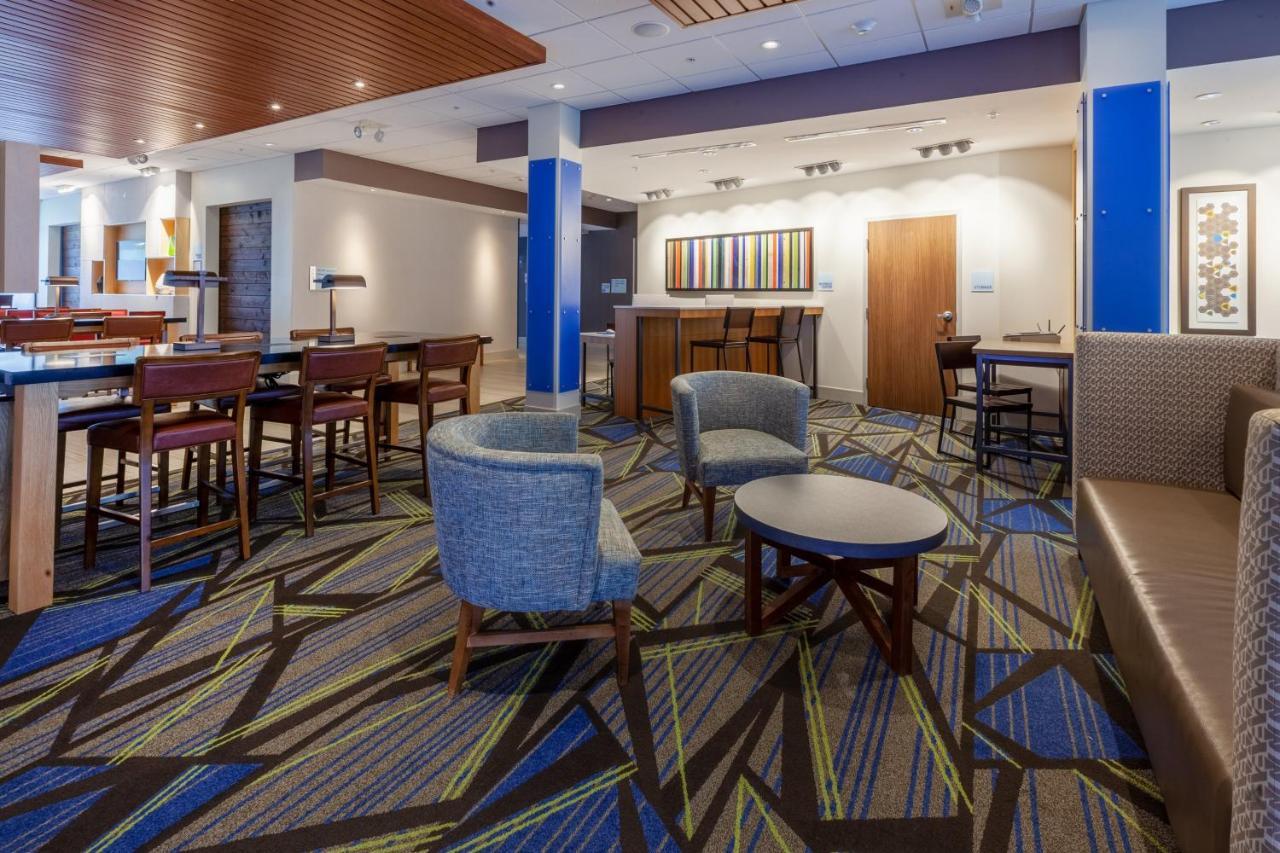 Holiday Inn Express & Suites Brunswick-Harpers Ferry Area By Ihg מראה חיצוני תמונה