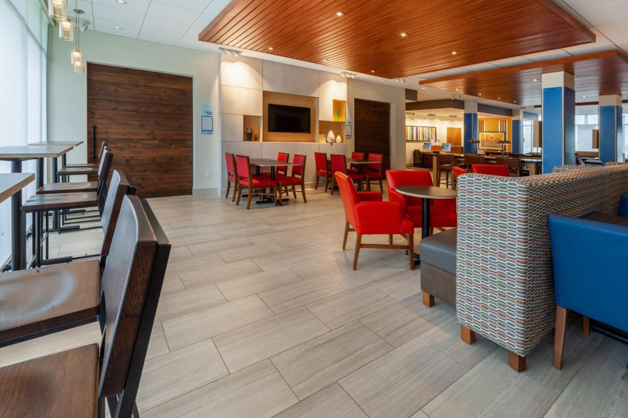 Holiday Inn Express & Suites Brunswick-Harpers Ferry Area By Ihg מראה חיצוני תמונה