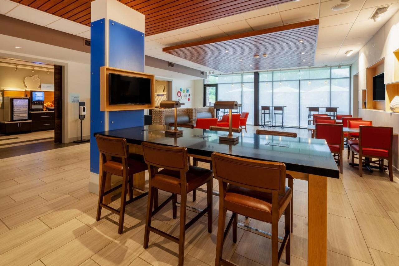 Holiday Inn Express & Suites Brunswick-Harpers Ferry Area By Ihg מראה חיצוני תמונה